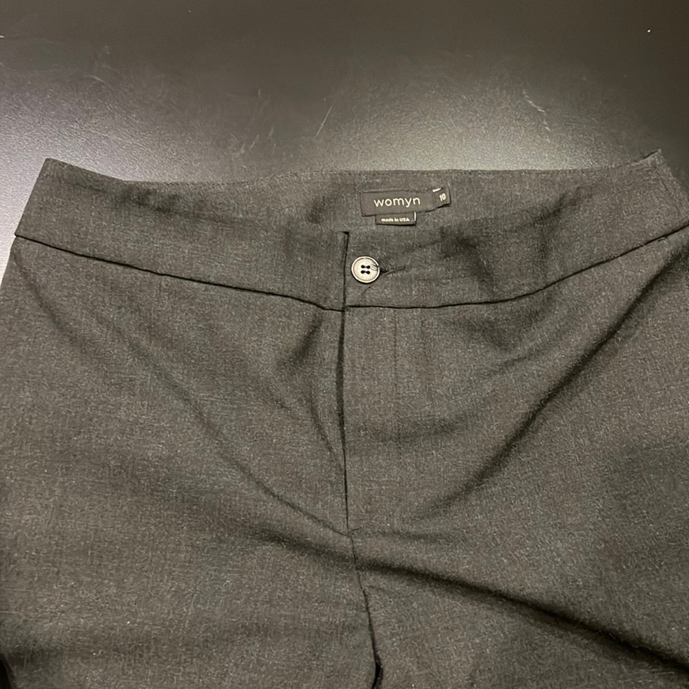 Womyn dark grey slacks excellent condition size 10